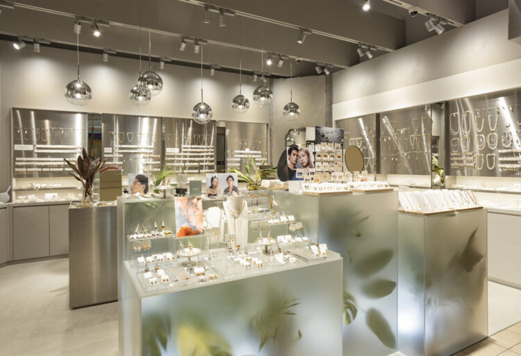 Garland of DEW LUCUA OSAKA店