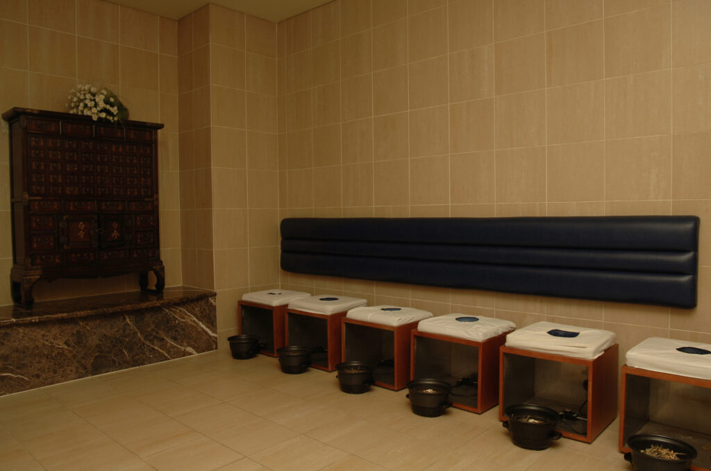 薬草サウナの内部