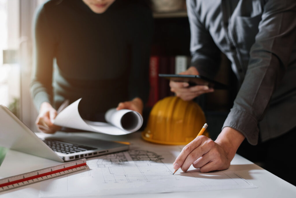 内装施工業者との打ち合わせ風景